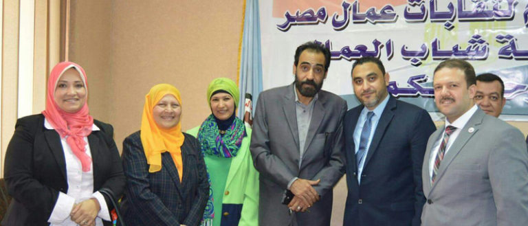 بالصور… على هامش اجتماعها لجنة شباب العمال بالاتحاد العام تكرم المتفوقين من شبابها العامل المتميز وتحتفل بتكريم الأم المثالية من قدامى النقابيين