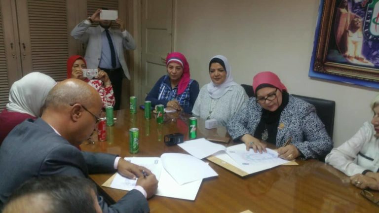بروتوكول تعاون بين سكرتارية المرأة والقابضة للصناعات الغذائية دورات تدريبية وتثقيفية للعمال ودعم وتعزيز دور المرأة العاملة