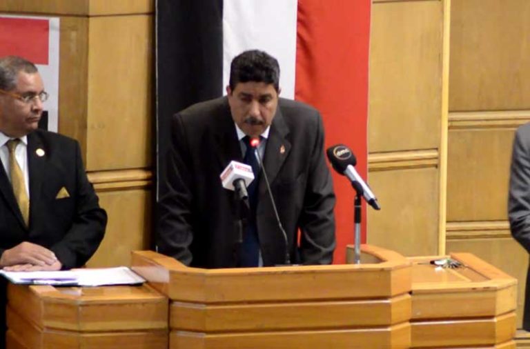 ابراهيم هيكل: عمال المصرية للاتصالات يحتشدون للتصويت فى استفتاء الدستور