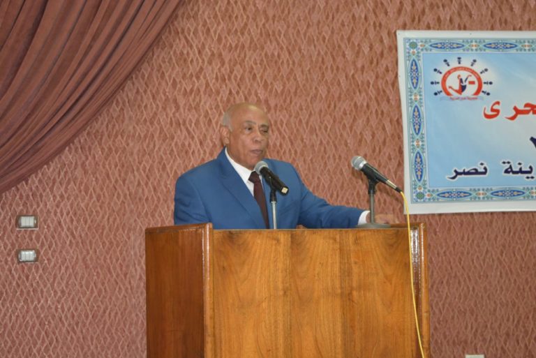 د.حسام الدين مصطفي رئيس نقابة النقل البحرى دورات تثقيفية متقدمه بالاساليب العلميه الحديثه لشباب النقابيين الجدد