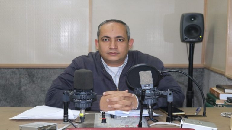 هل يجوز مقاطعة الجيران بسبب سوء التصرفات؟..أستاذ شريعة يرد