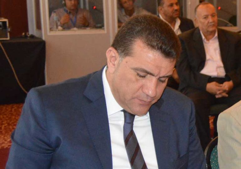تقرير لرئيس الوزراء يطالب بوقف قرار محافظ الاسكندرية الذى يهدد بغلق أحد القلاع الصناعية