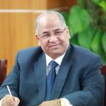 الدكتور عادل نظمى رئيس النقابة العامة للعاملين بالمرافق العامة