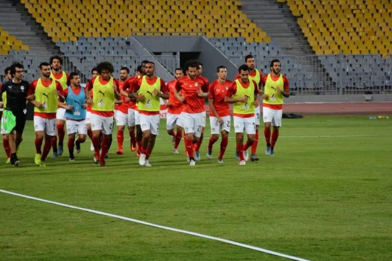 وزير الشباب والرياضة يشهد تدريب المنتخب المصري ببرج العرب استعداداً لكأس الأمم الافريقية