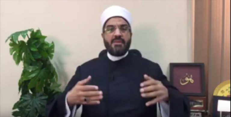دار الافتاء المصرية: ما حكم العمل في مهنة المحاماة والعمل بالبنوك؟