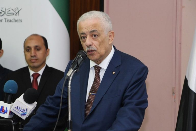 خلال مؤتمر تطوير منظومة شهادة الصلاحية نقيب المعلمين: سر نجاح الدول المتقدمة في التعليم هو التدريب الجيد
