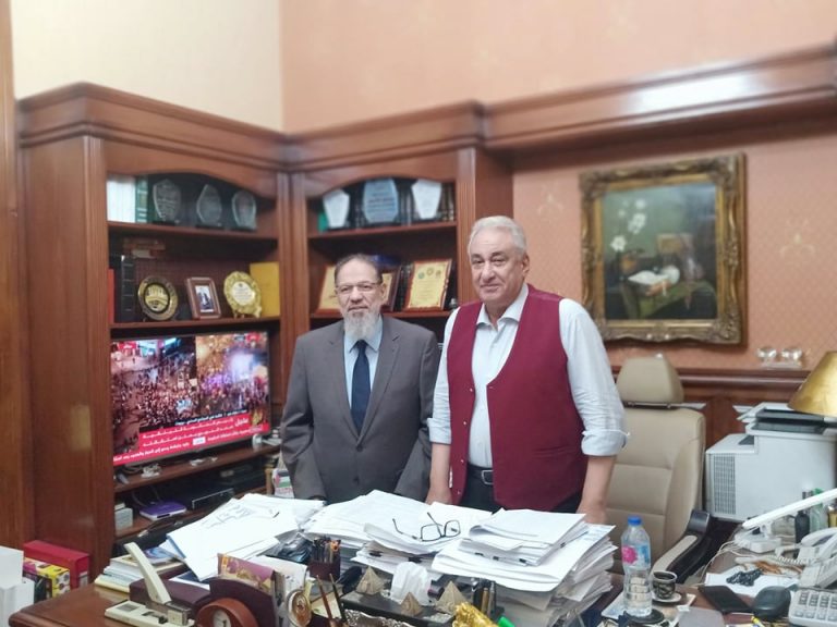 بالصور.. نقيب المحامين يستقبل “الزيات” في مكتبه