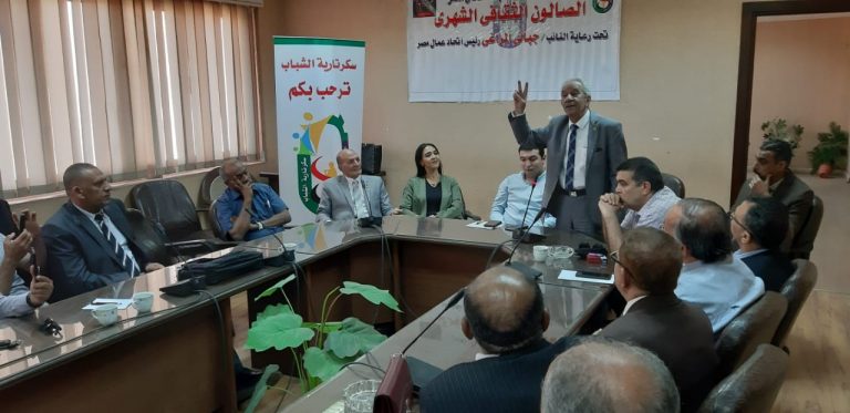 فى ندوة سكرتارية شباب اتحاد عمال مصر بمناسبة انتصارات اكتوبر خبراء عسكريون: الشعب المصرى هو البطل فى المعركة