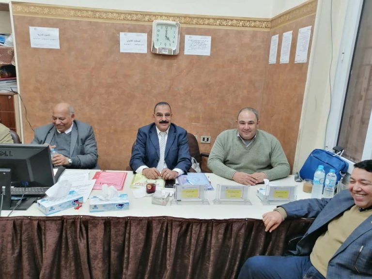 لليوم الثاني على التوالي.. توافد الأطباء البيطريين على تقديم طلبات الترشح بانتخابات التجديد النصفى
