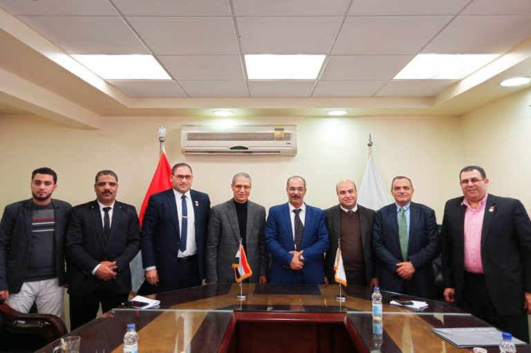 بالصور: تفاصيل اجتماع نقابة العلوم الصحية مع هيئة سلامة الغذاء