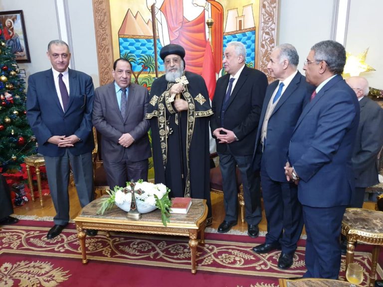 نقيب المحامين يهنئ “تواضروس” بعيد الميلاد المجيد