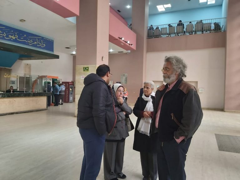 حادث مروع لميكروباص يقل  ١٥ طبيبة من المنيا للقاهرة