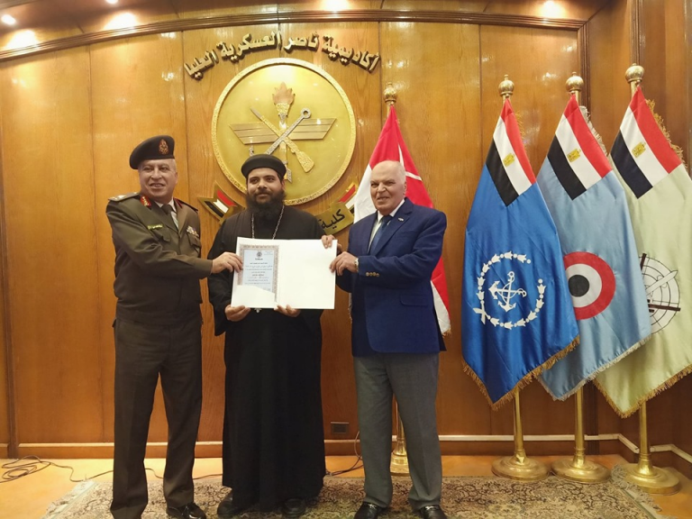 الزناتى: يشهد توزيع شهادات الدورة الثالثة فى استراتيجية الأمن القومى