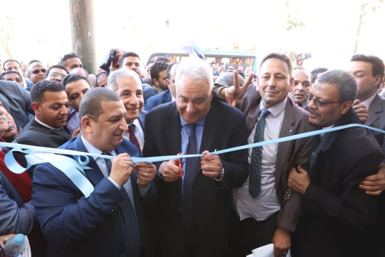 بالصور.. “عاشور” يفتتح مقر محامين المنيا الجديد