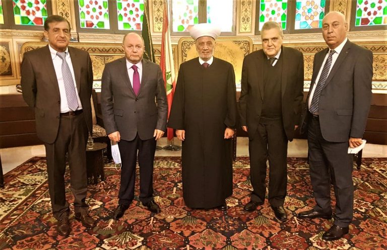 دريان يستقبل وفد الاتحاد العمالي العام .. «الاسمر» استعجل تأليف الحكومة