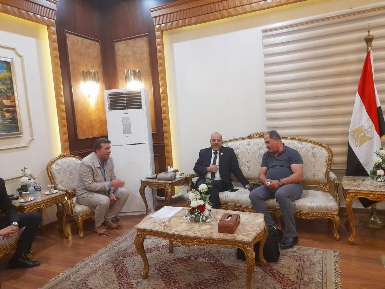 جبران يستقبل القادري رئيس وفد عمال دولة سوريا للمشاركة في مؤتمر العمل العربى