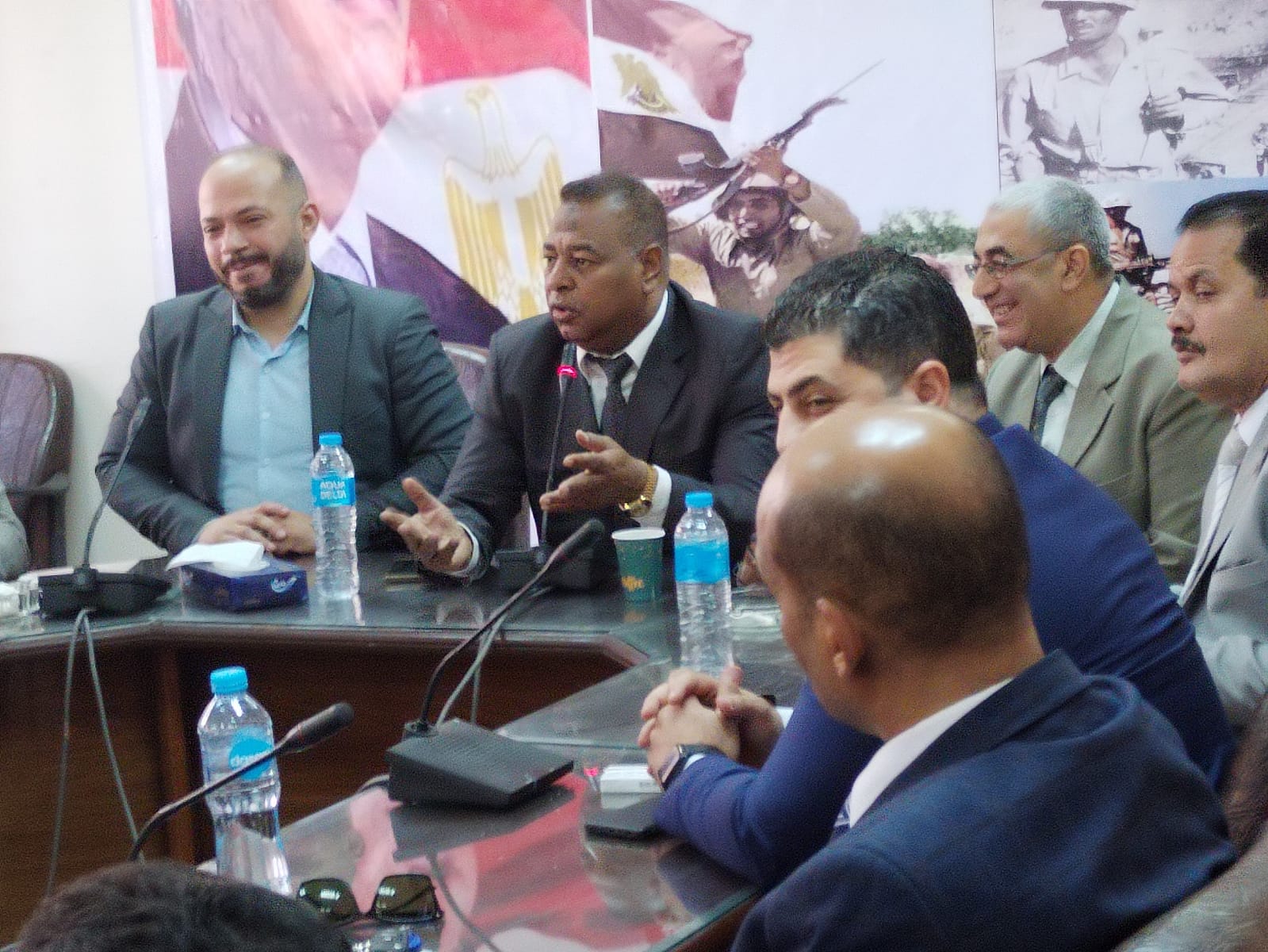 شباب العمال