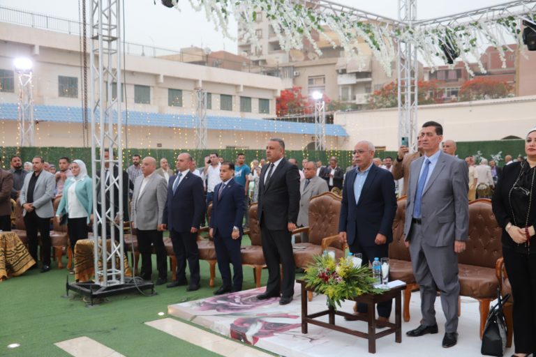 اتحاد عمال القليوبية يحتفل بعيد العمال وتكريم العمال المثاليين بنادى العمال ببنها
