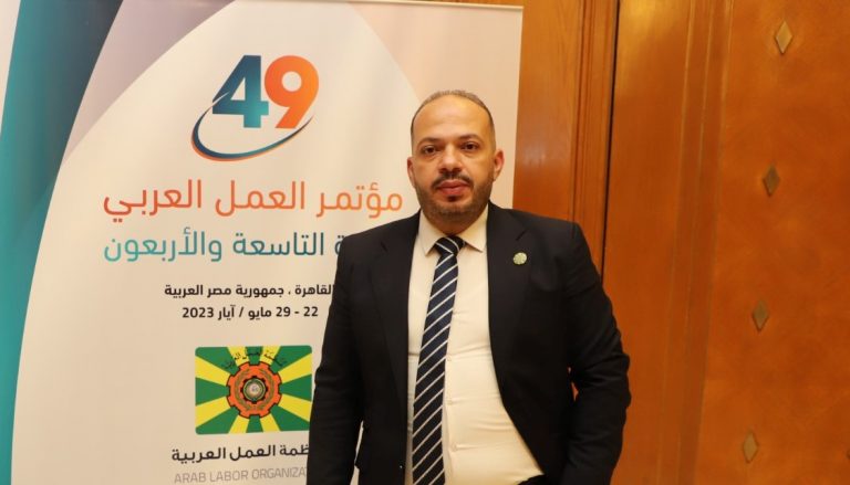 محمد حنفي رئيس نقابة الاتصالات