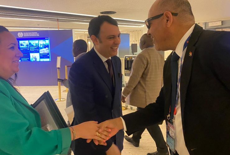 رئيس عمال مصر يلتقي وزير العمل المغربي