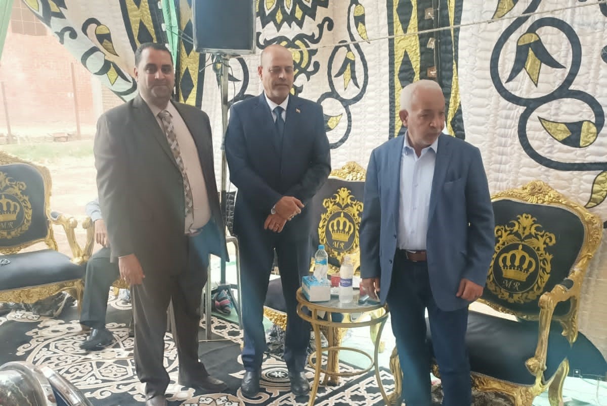 القيادات النقابي في عزاء الحاج السيد راشد