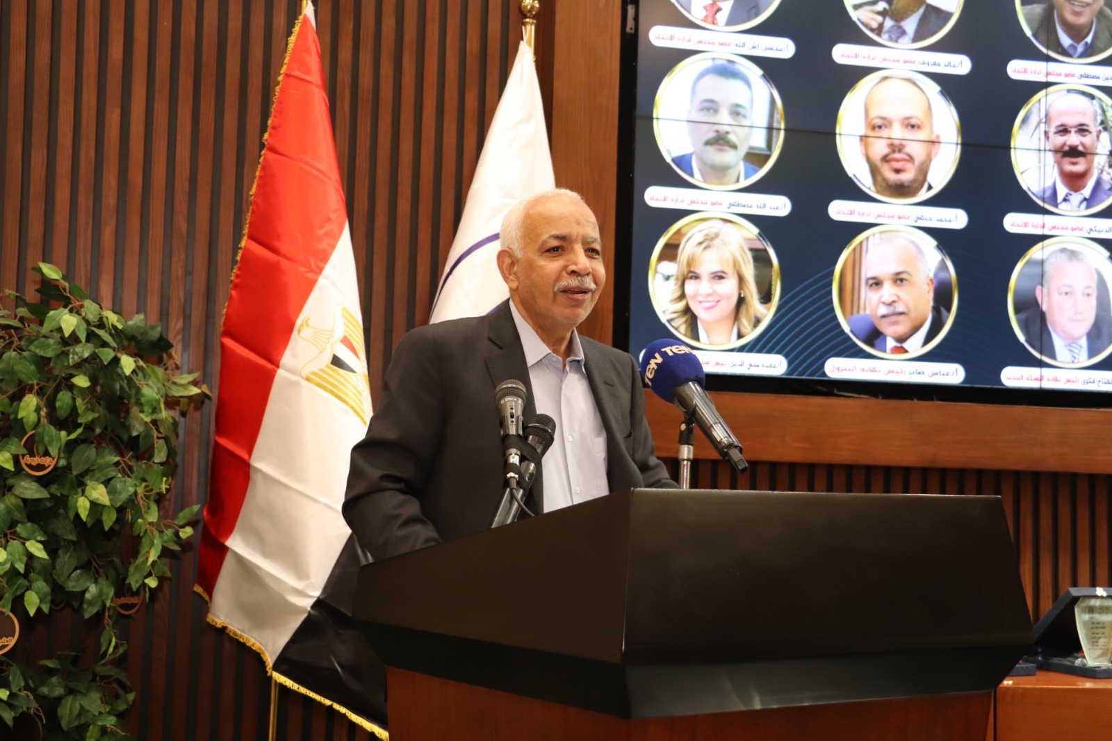 عبد المنعم الجمل، رئيس اتحاد عمال مصر