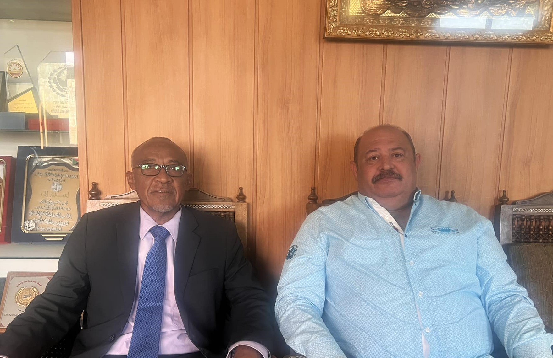 زيارة رئيس اتحاد نقابات عمال السودان لتعزيز التعاون مع نقابة النقل البري بمصر