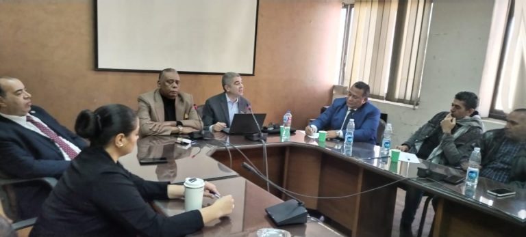 في اول ندوة لمشروع قانون العمل الجديد نقابة السياحة تشيد بدعم القيادة السياسية للقطاع