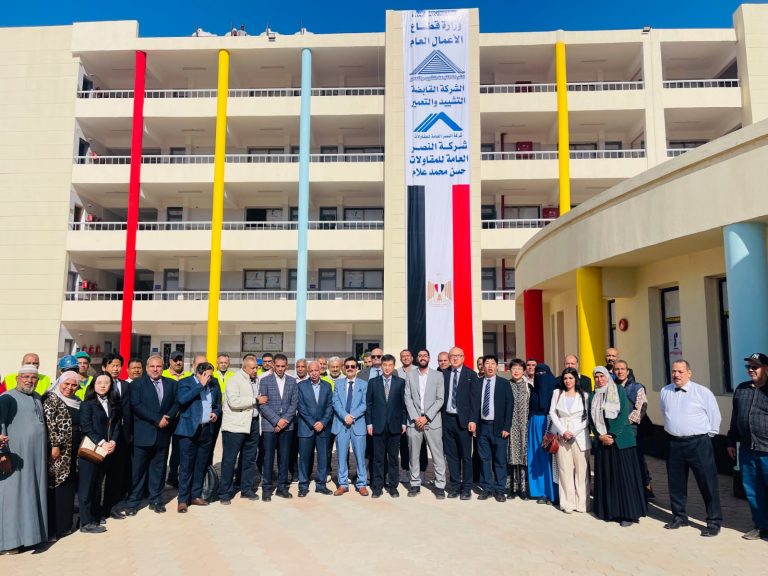 وفد اتحاد عمال بكين يبدي إعجابه بـ”المدرسة الدولية” .. نموذجاً للجودة في المشروعات الوطنية