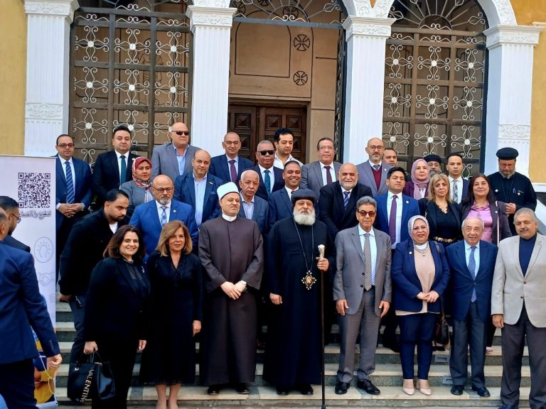 وفد نقابي رفيع المستوى يشارك في ملتقى التوظيف الرابع بكنيسة الأنبا برسوم العريان بحلوان